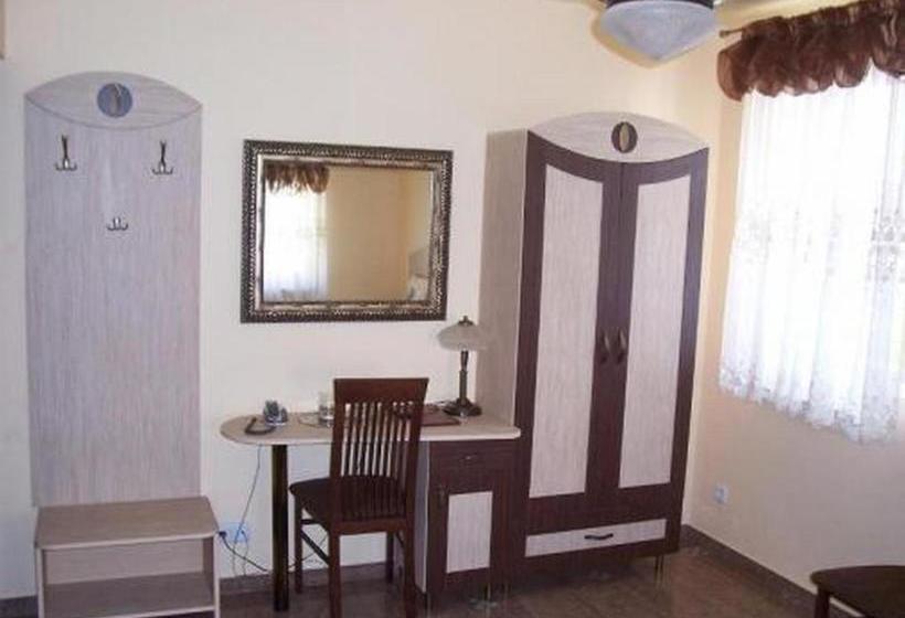 בית מלון כפרי Faraon