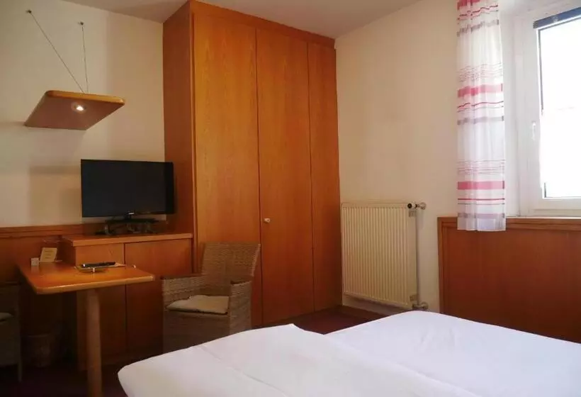 Отель Gasthof Hereth