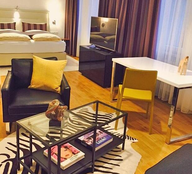 Отель Greifensteiner Hof