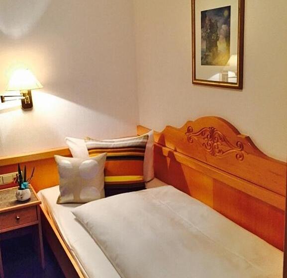 Отель Greifensteiner Hof