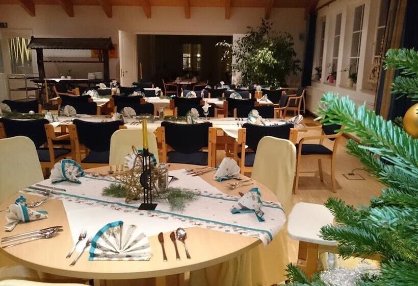 Landhotel Weißer Hahn