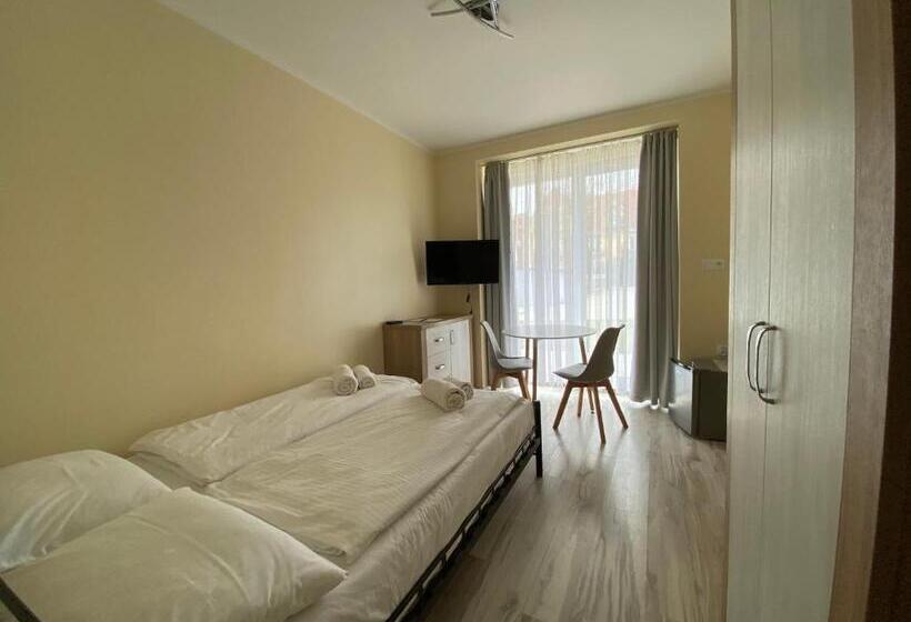 בית מלון כפרי Lazur Apartamenty