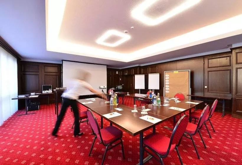 Lobinger Hotel Weisses Ross