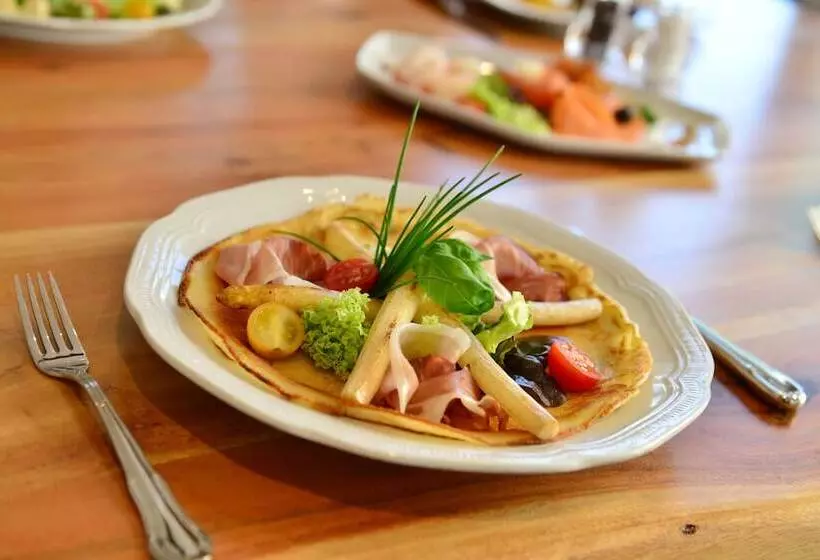 Lobinger Hotel Weisses Ross