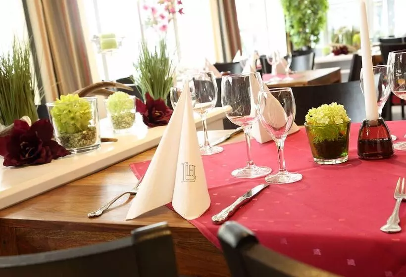 Lobinger Hotel Weisses Ross