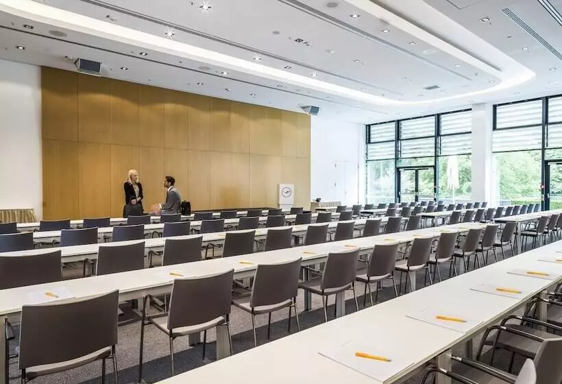 בית מלון כפרי Lufthansa Seeheim More Than A Conference