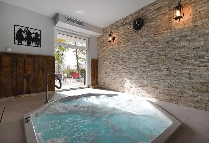 호텔 Mazuria Country & Spa