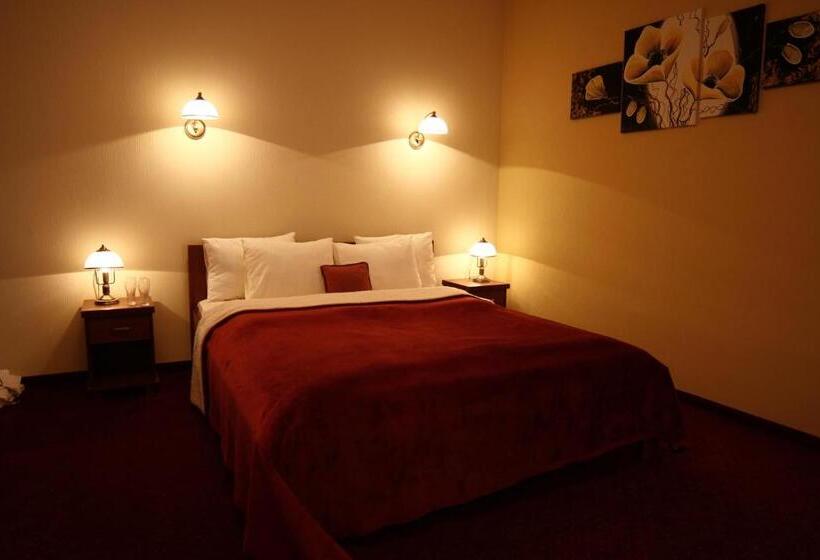 בית מלון כפרי Na Błoniach