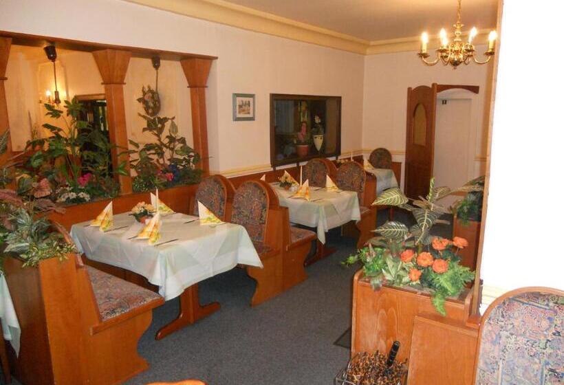 ホテル Restaurant Zur Post