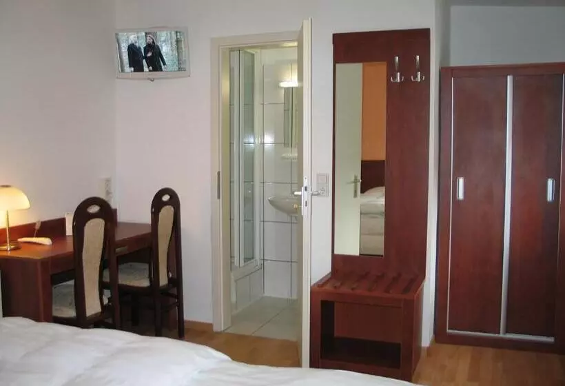 Отель Restaurant Zur Post