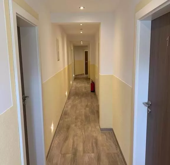 Отель Restaurant Zur Post