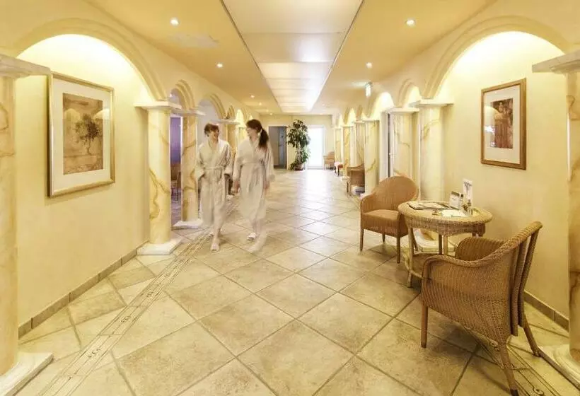 ホテル Saigerhöh