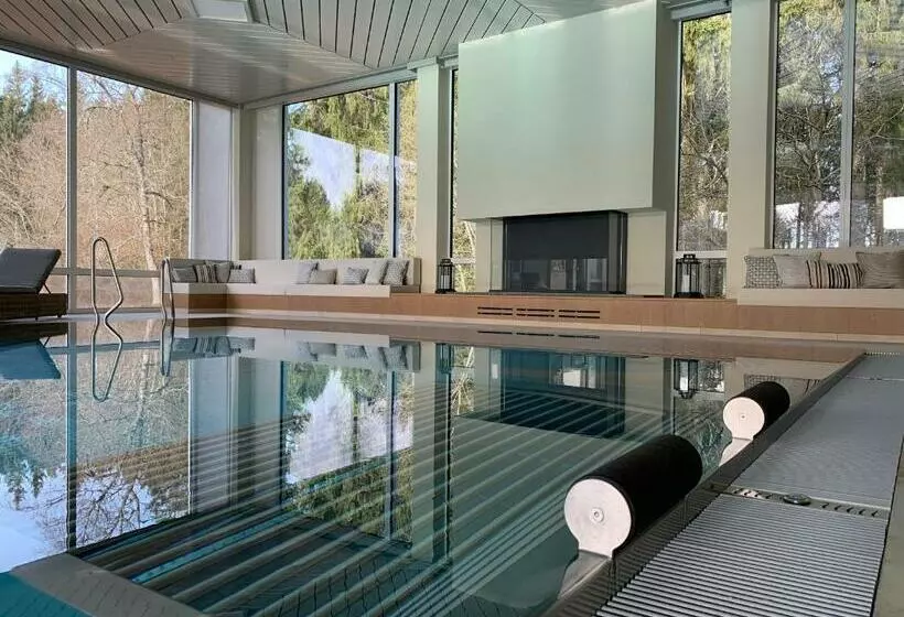 ホテル Saigerhöh