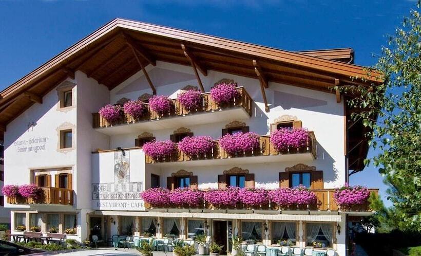 فندق Tschurtschenthaler