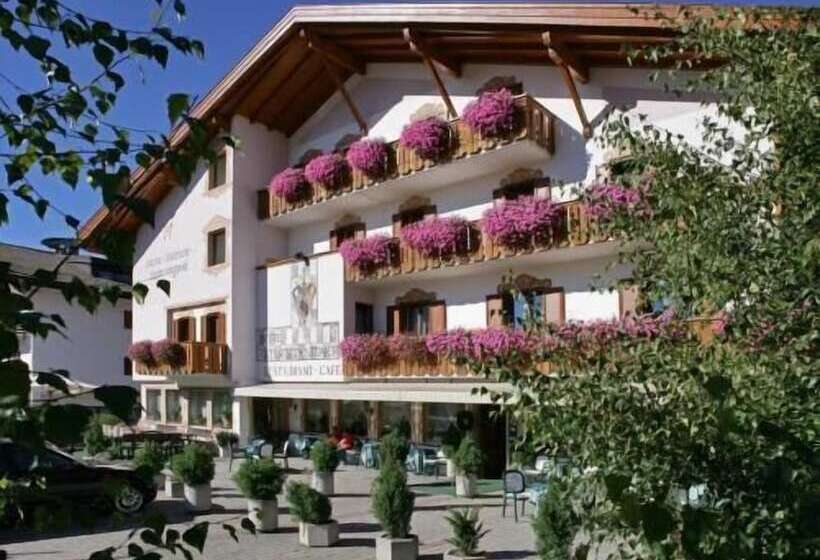 فندق Tschurtschenthaler