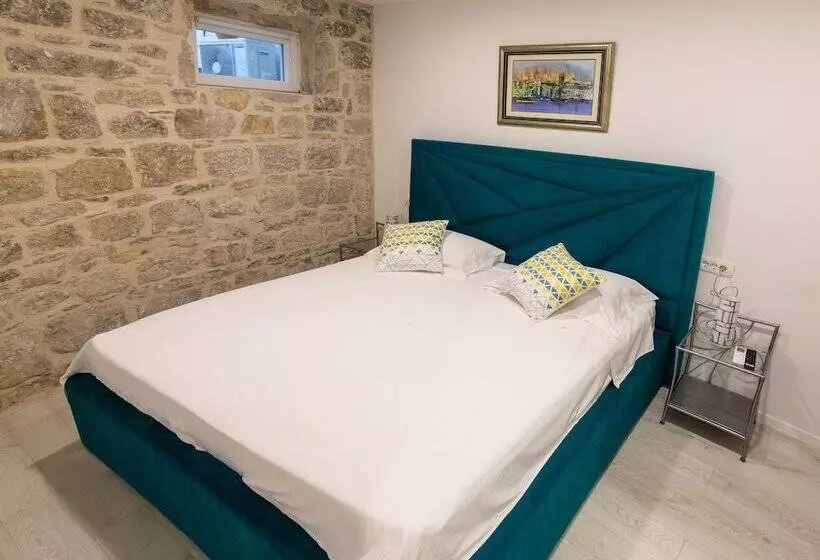 بنسيون Luxury Garden Rooms