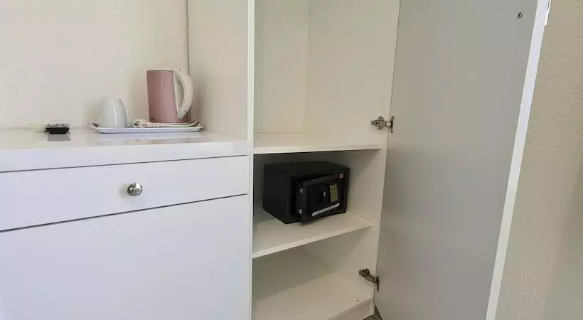 بنسيون Luxury Garden Rooms