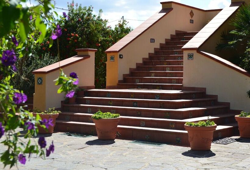 Bed and Breakfast B B S Elia Villa Surrounded By Greenery Inside The Historic Dubini Park