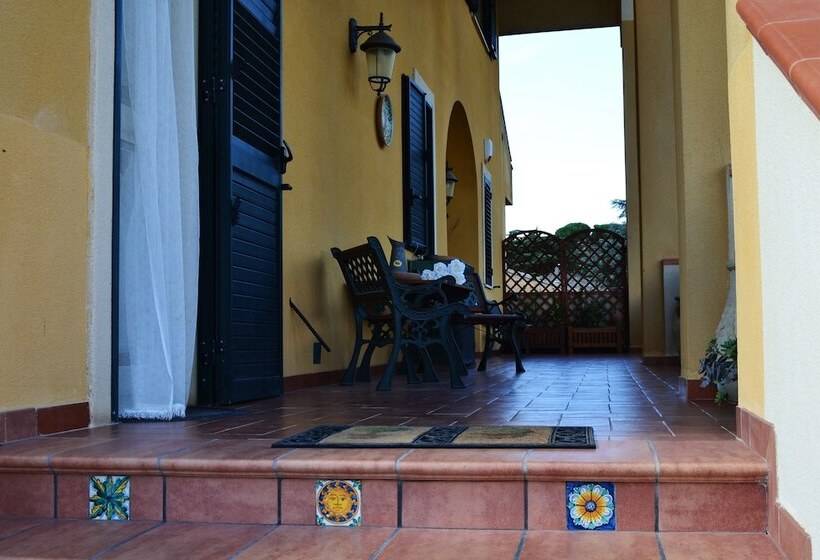 Bed and Breakfast B B S Elia Villa Surrounded By Greenery Inside The Historic Dubini Park