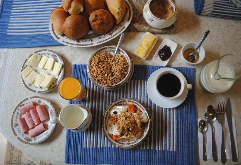 تختخواب و صبحانه Casa Hilda