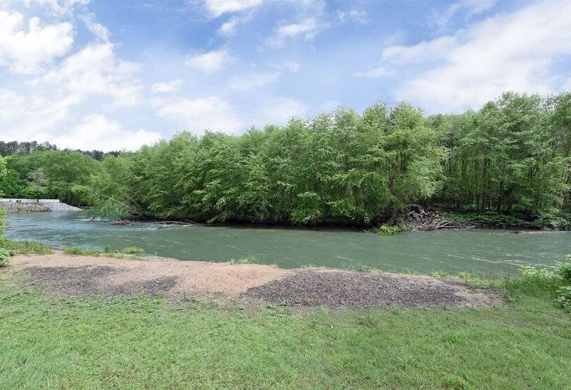 River`s Edge Ocoee Riverfront