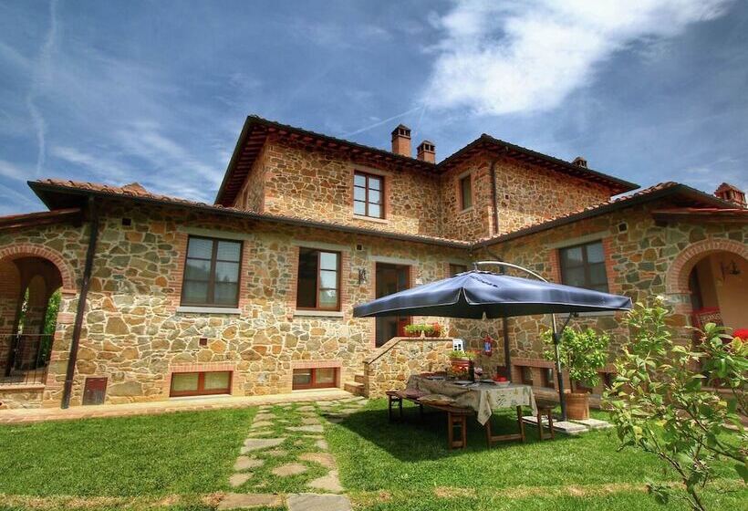 Amazing Apartment In Lucignano With Private Terrace And Close To Village