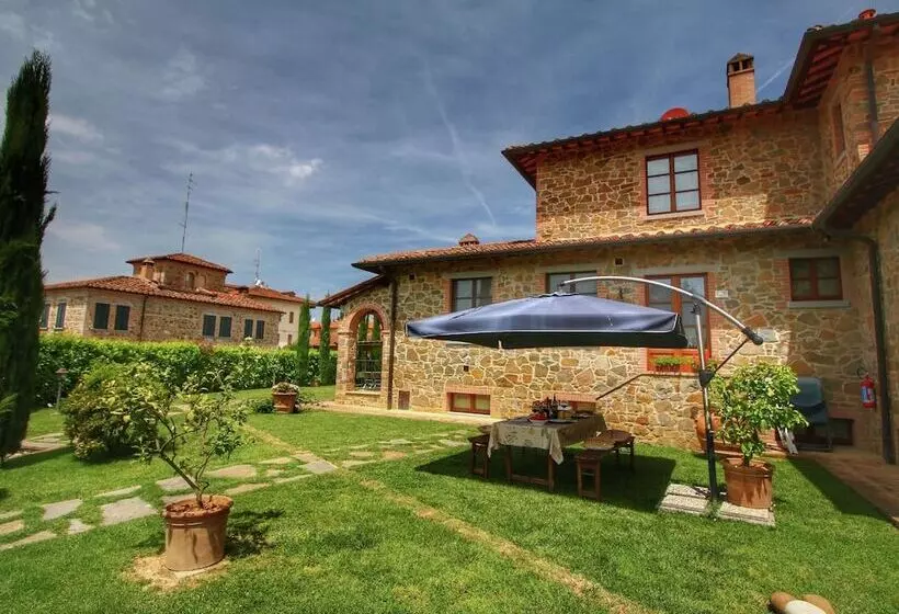 Amazing Apartment In Lucignano With Private Terrace And Close To Village
