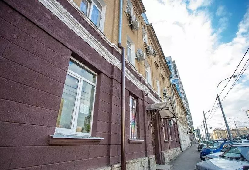 Eco Son Hotel & Hostel