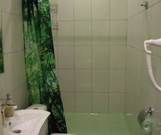 Eco Son Hotel & Hostel