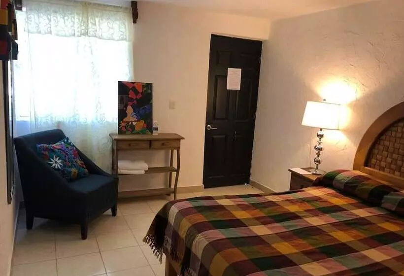 ホテル Boutique Calderon