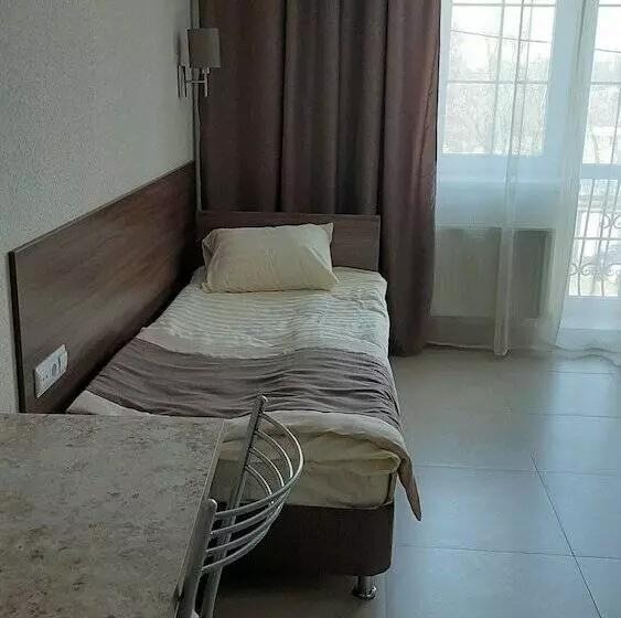 هتل Dacha House