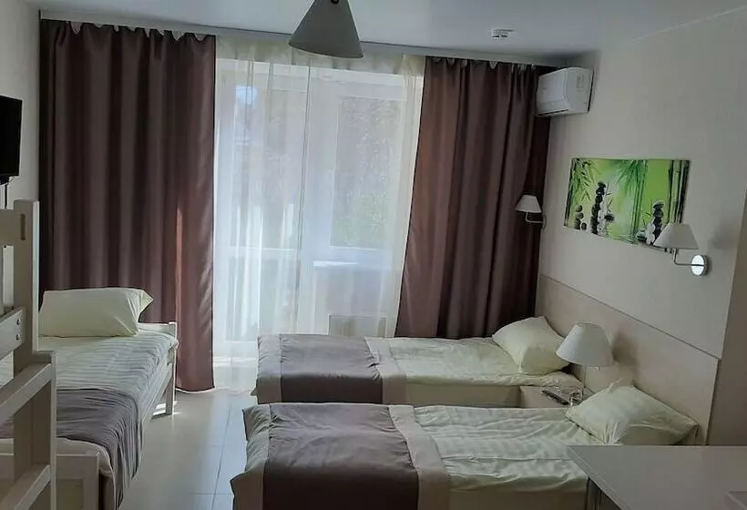 هتل Dacha House