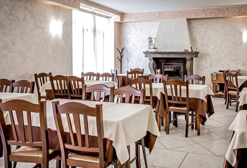 בית מלון כפרי Due Platani