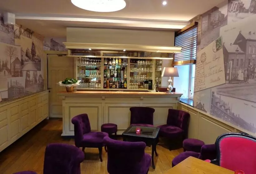 ホテル Hostellerie L Authentique