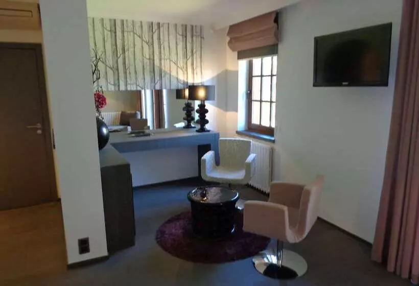 ホテル Hostellerie L Authentique