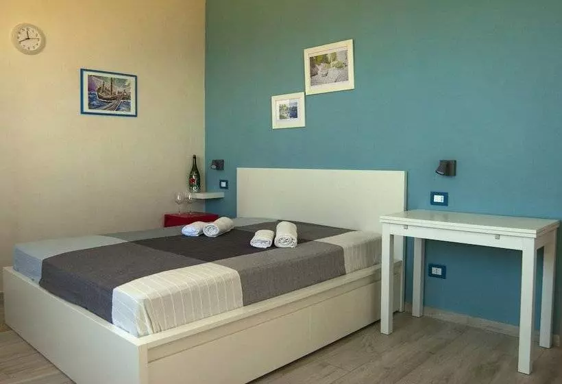 Hotelli La Sula Mare Accommodation 2 Km From The Zingaro Nature Reserve