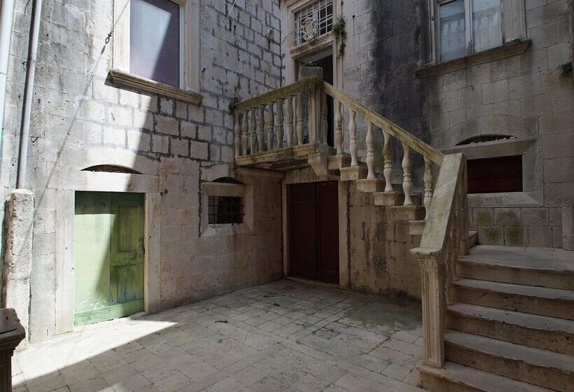 بنسيون Guesthouse Old Town