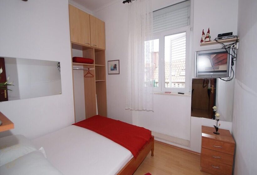 بنسيون Guesthouse Old Town