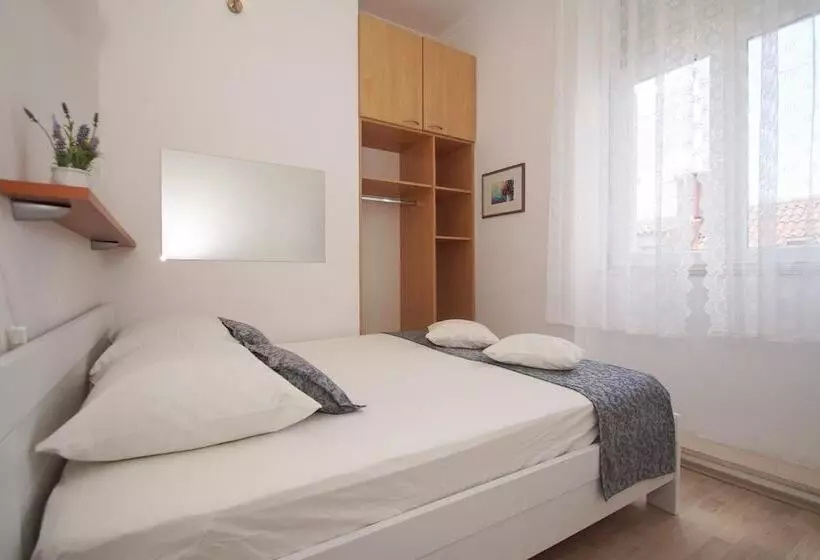 ペンション Guesthouse Old Town