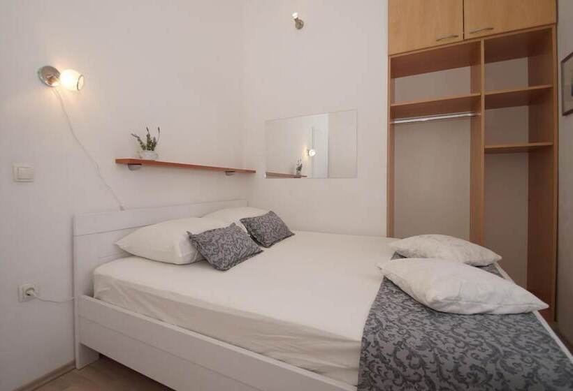 بنسيون Guesthouse Old Town