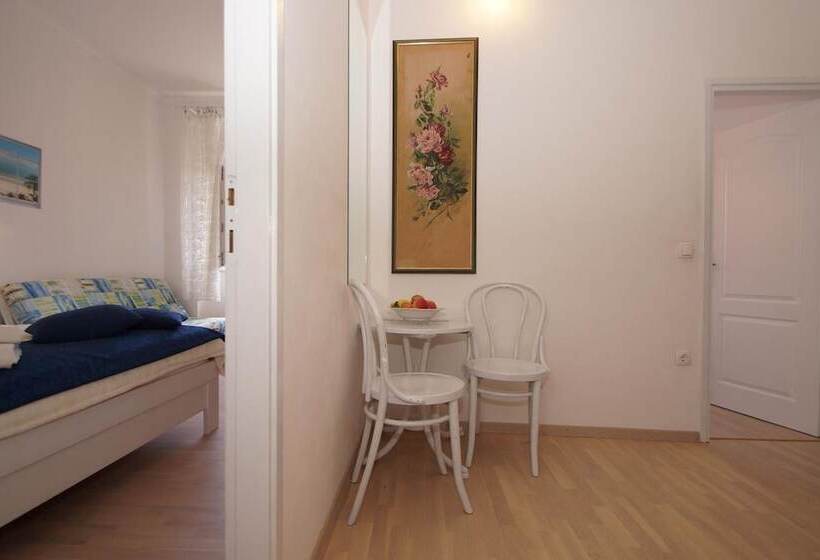 بنسيون Guesthouse Old Town