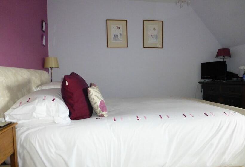 بنسيون Molesworth Manor