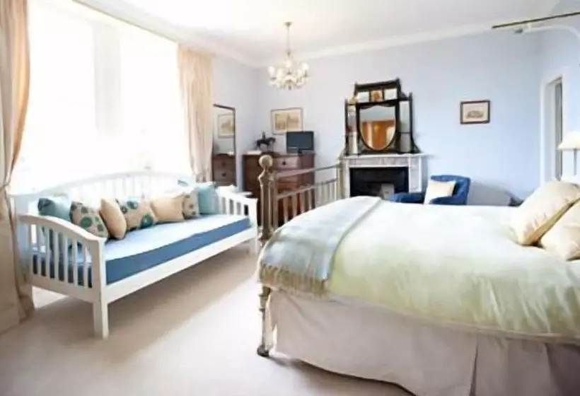 ペンション Molesworth Manor