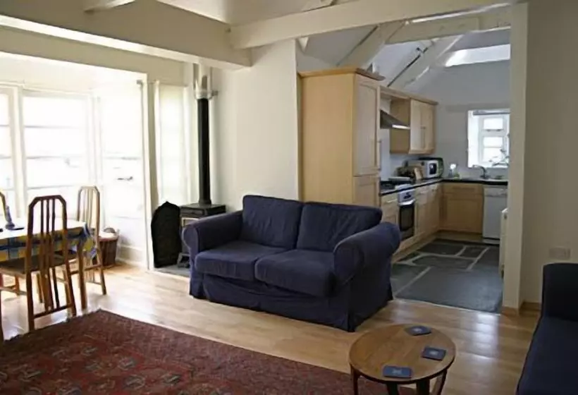 ペンション Molesworth Manor