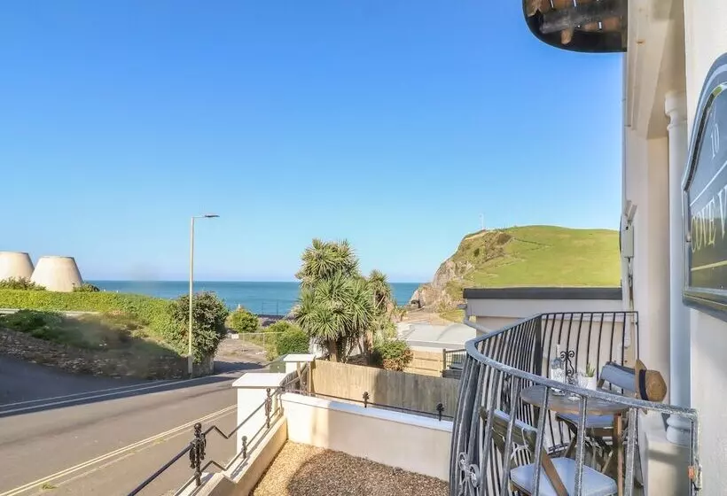 10 Cove View