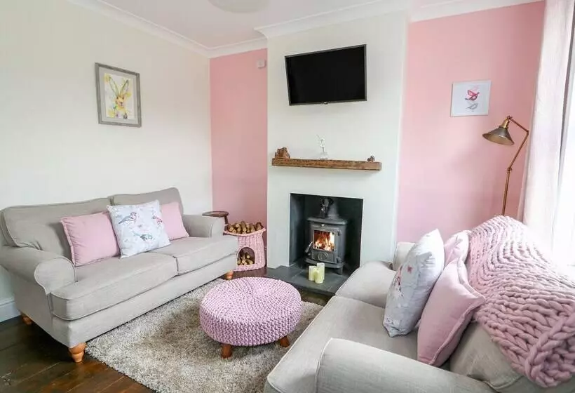Coorie Cottage