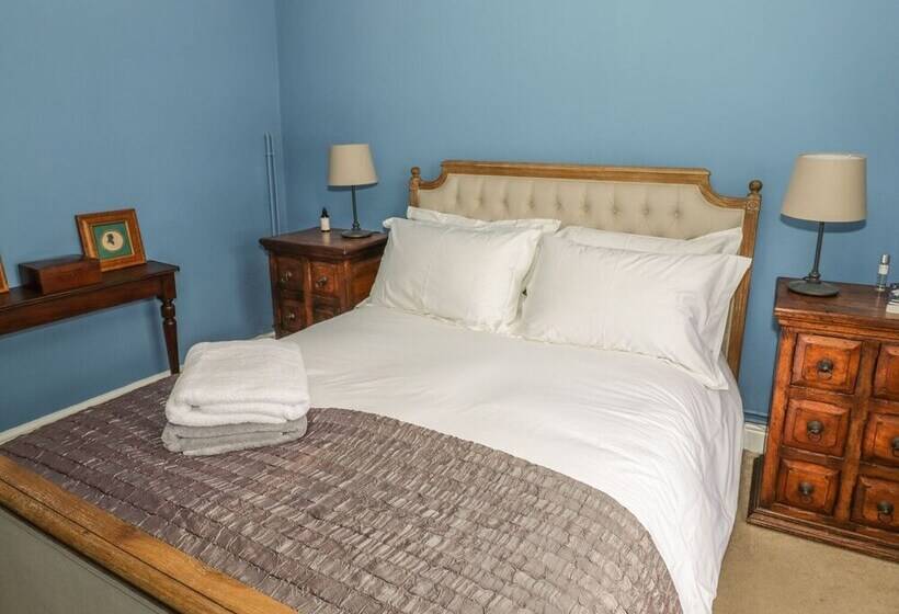 Fountain View Cottage