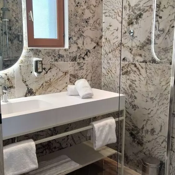 Hotelli Hôtel Palazzu Et Spa   Adults Only