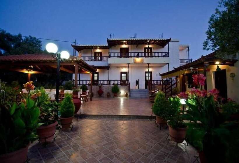 پانسیون Studios Filippos