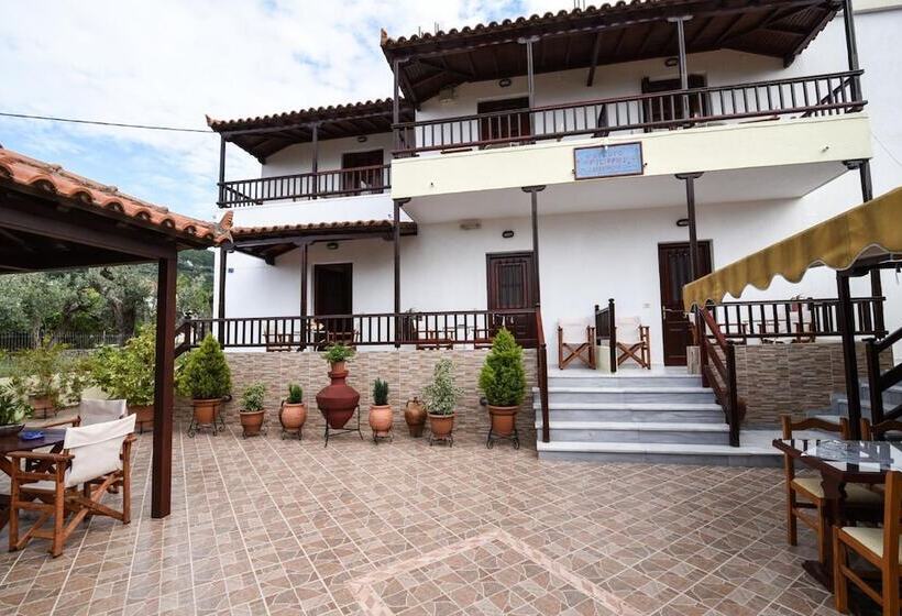 پانسیون Studios Filippos